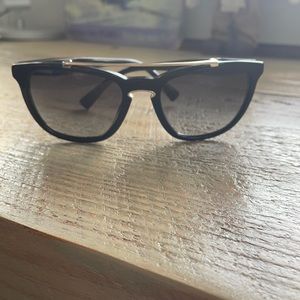 NWOT Valentino Rockstud Sunglasses